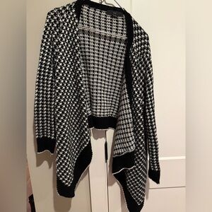 Forever 21 Monochrome Checkered Cardigan